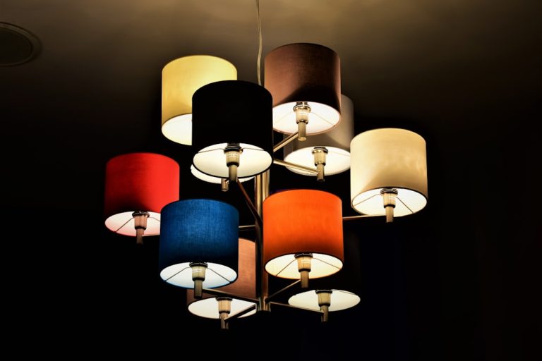 Blending Styles: Transitional Lighting Trends for Mixed Furniture Rooms